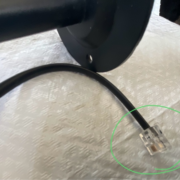 SYLVANIA weatherproof COLOR SECURITY CAMERA NEW INSIDE /OUTSIDE - Picture 6 of 13